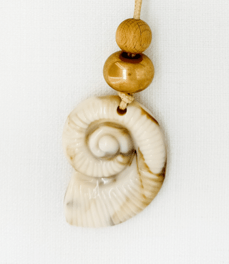 Envy Shell Pendant Necklace