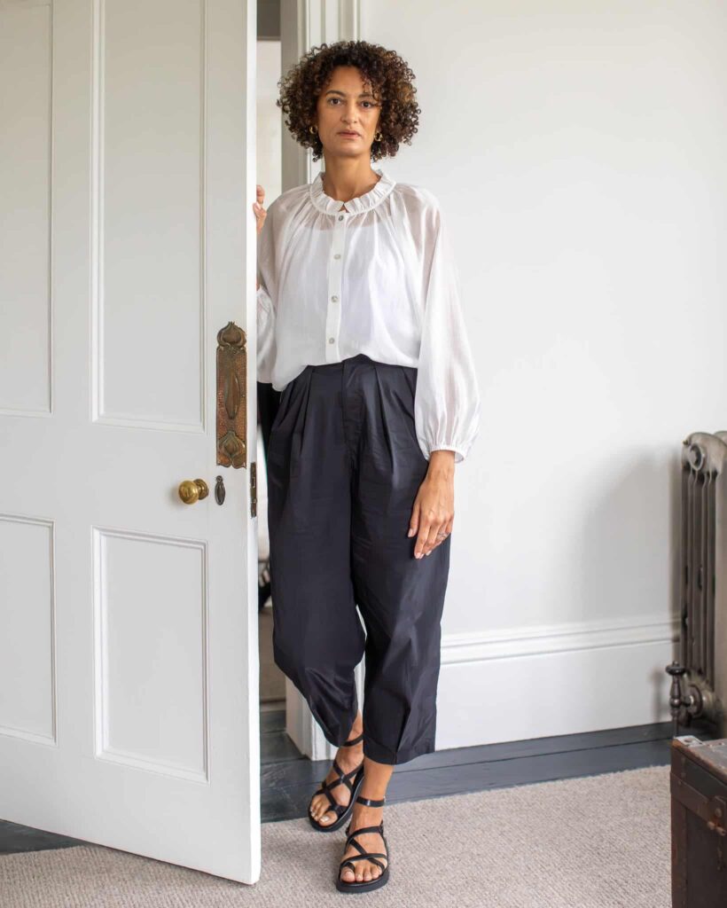 Chalk Kendal Trouser in Black
