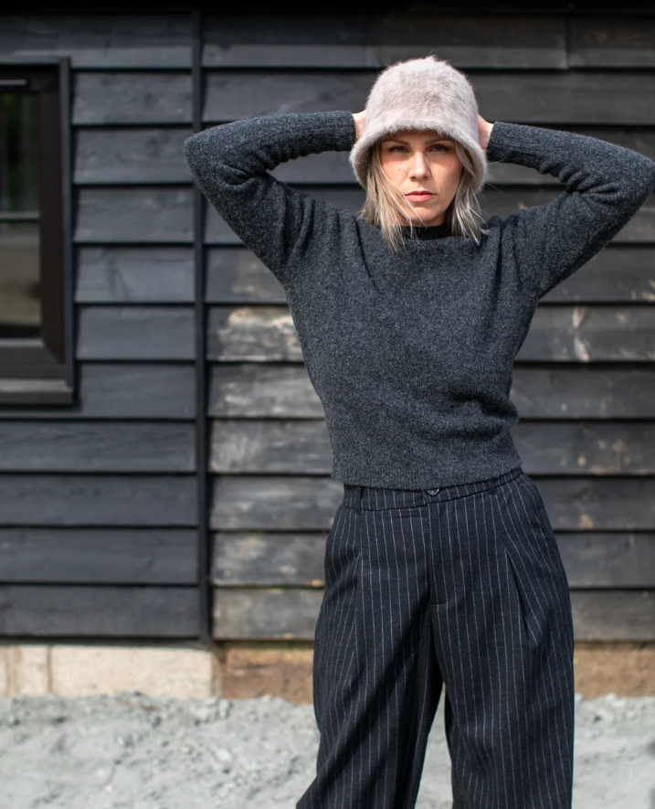 Chalk Annie Jumper | Charcoal
